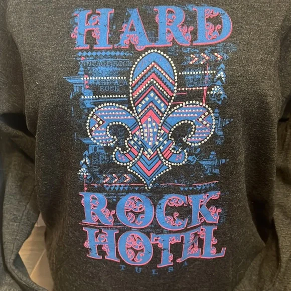 Hard Rock Tulsa Sweatshirt - Picture 2 of 3
